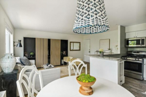 Crystal City Charm 2BR Free Parking 304